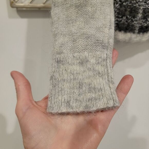 LOFT Plaid Gray Color Block Mohair Blend Crewneck Pullover Sweater Size Medium - Picture 9 of 12